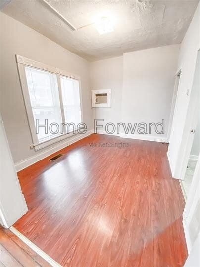 Campus Property leasing from 10/01/2026 to 07/31/2027! property image