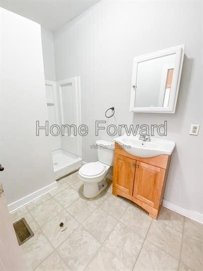 Campus Property leasing from 10/01/2026 to 07/31/2027! property image