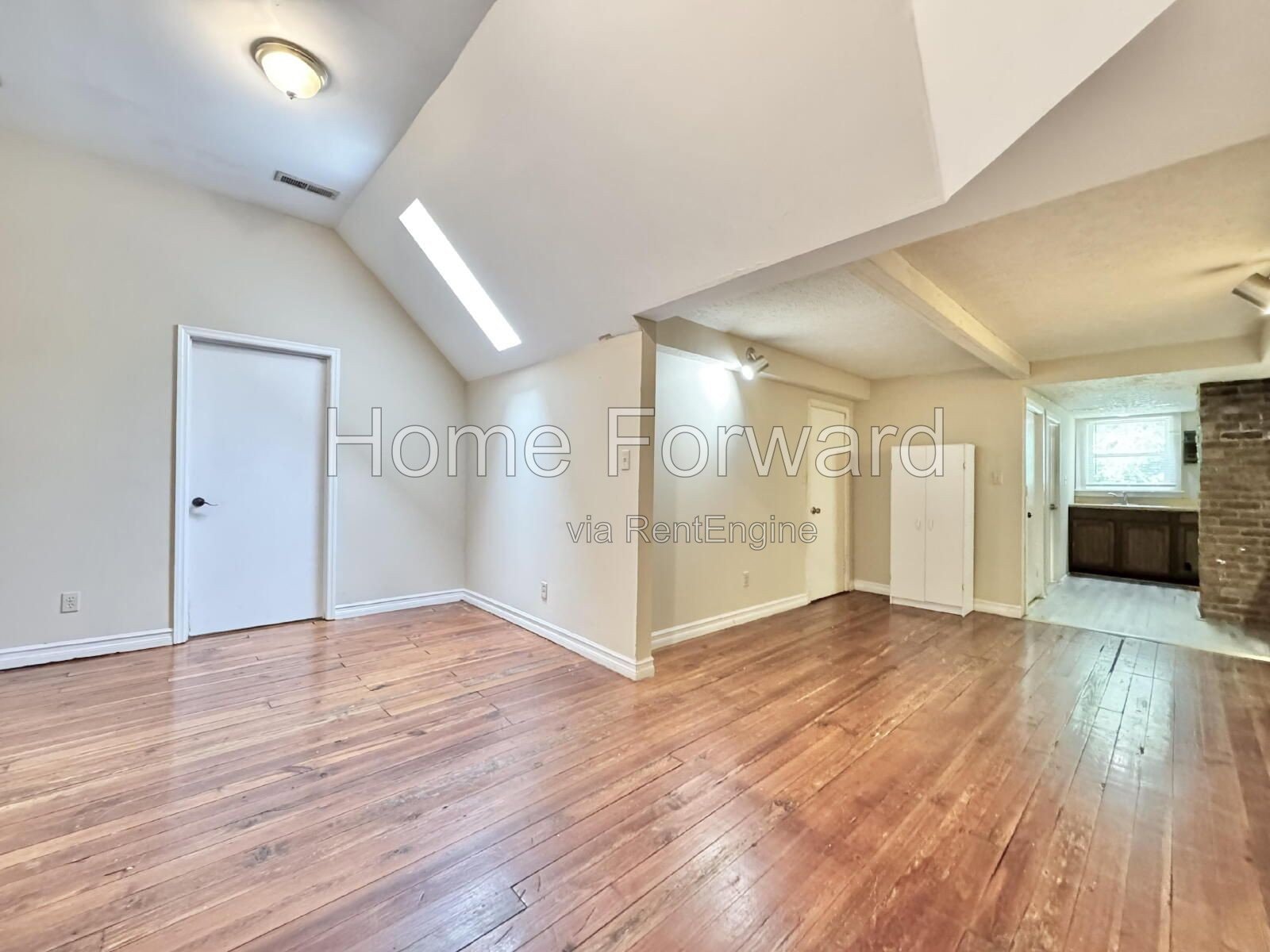 5 bed and 2 full bath home is within walking distance of downtown campus. property image