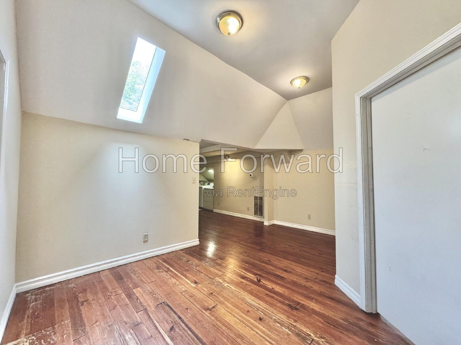 5 bed and 2 full bath home is within walking distance of downtown campus. property image