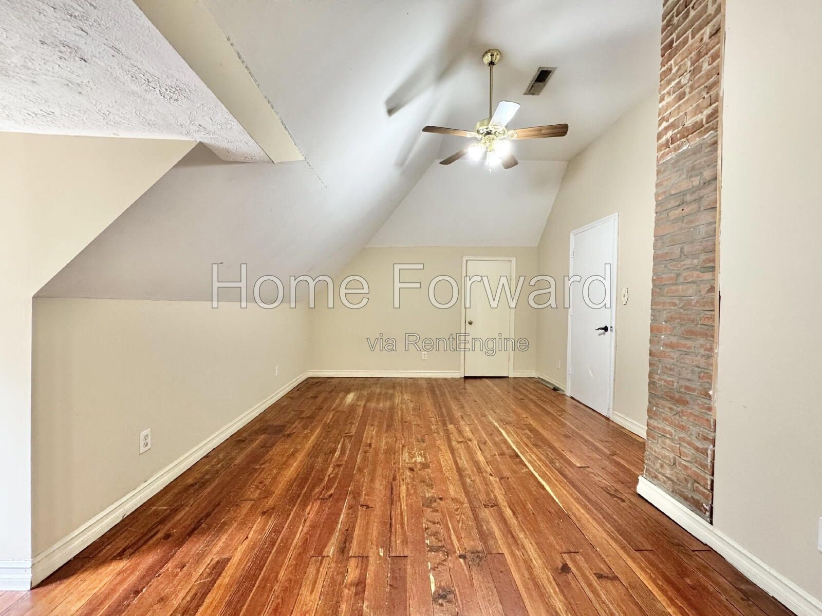 5 bed and 2 full bath home is within walking distance of downtown campus. property image
