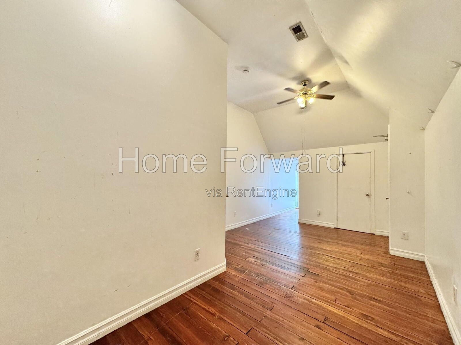 5 bed and 2 full bath home is within walking distance of downtown campus. property image