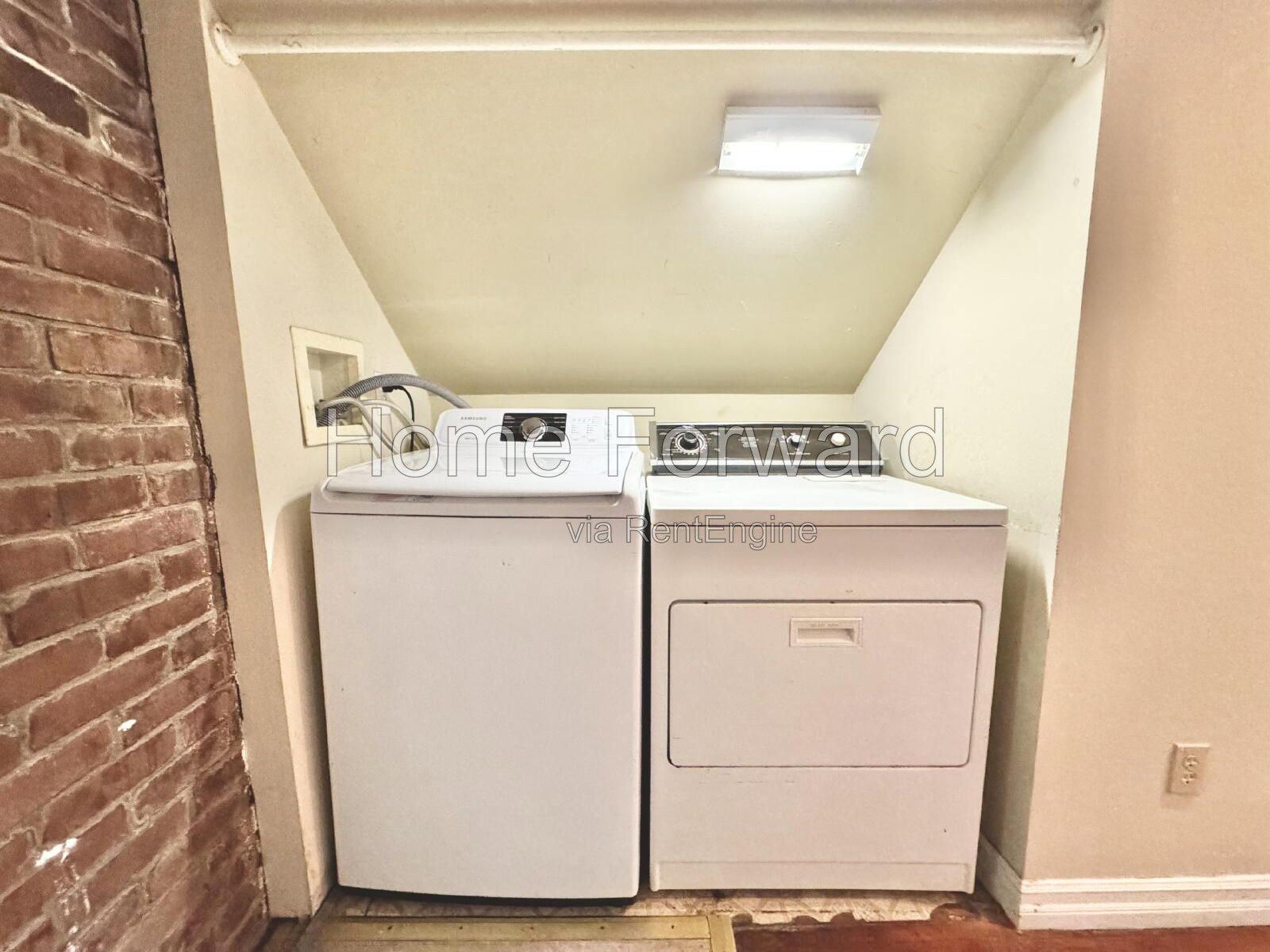 5 bed and 2 full bath home is within walking distance of downtown campus. property image