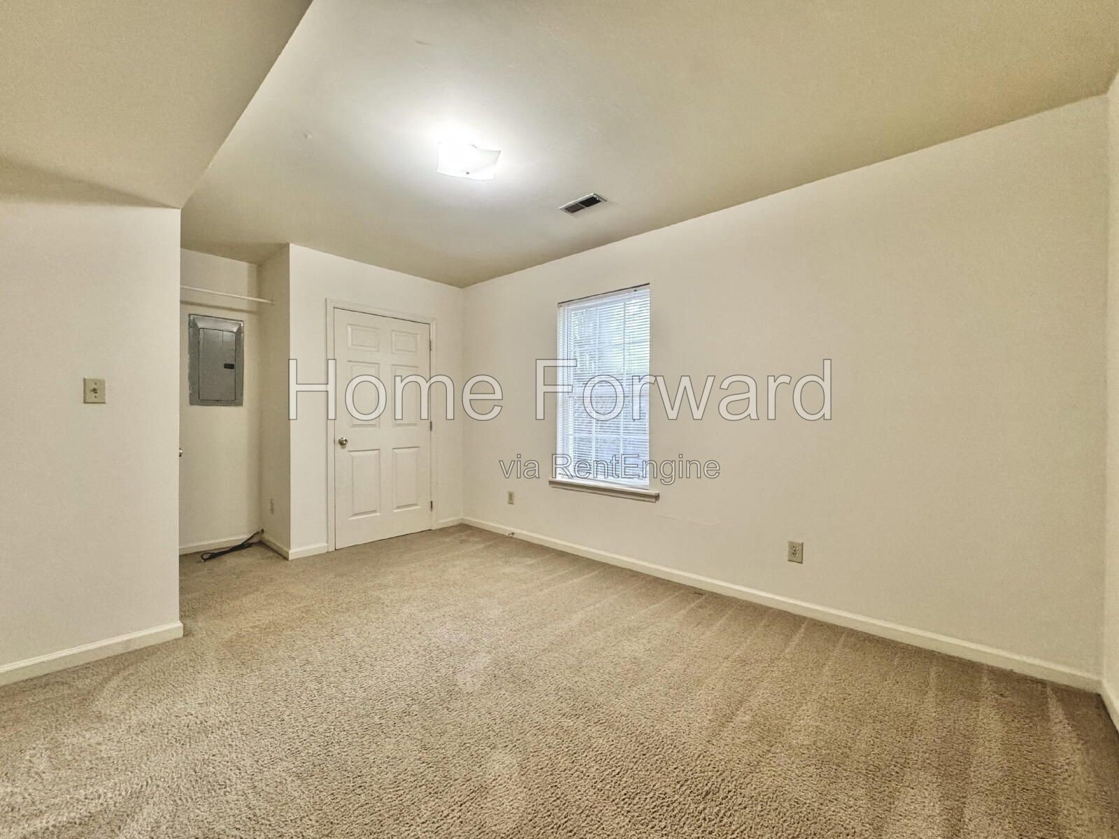 4 bedrooms, 2 full bathroom duplex in the heart of Lexington! property image