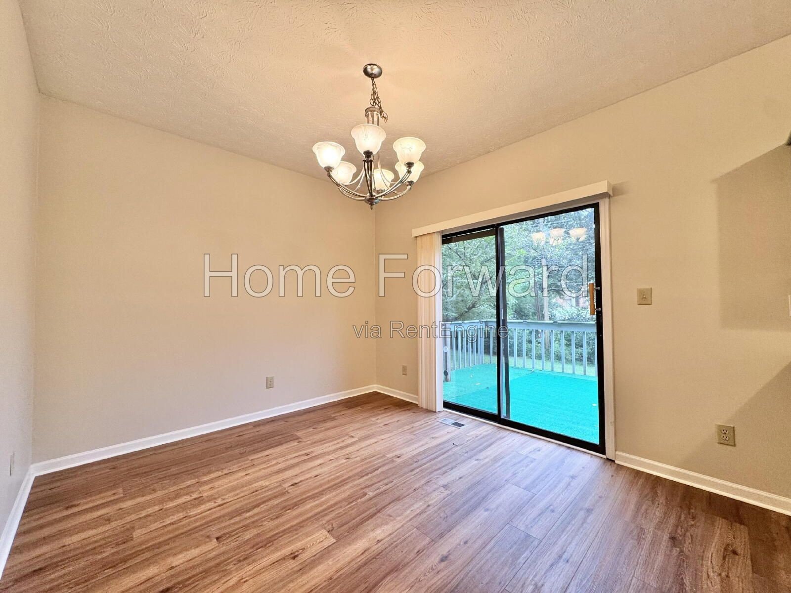 Updated Duplex Unit - New Flooring Throughout! property image