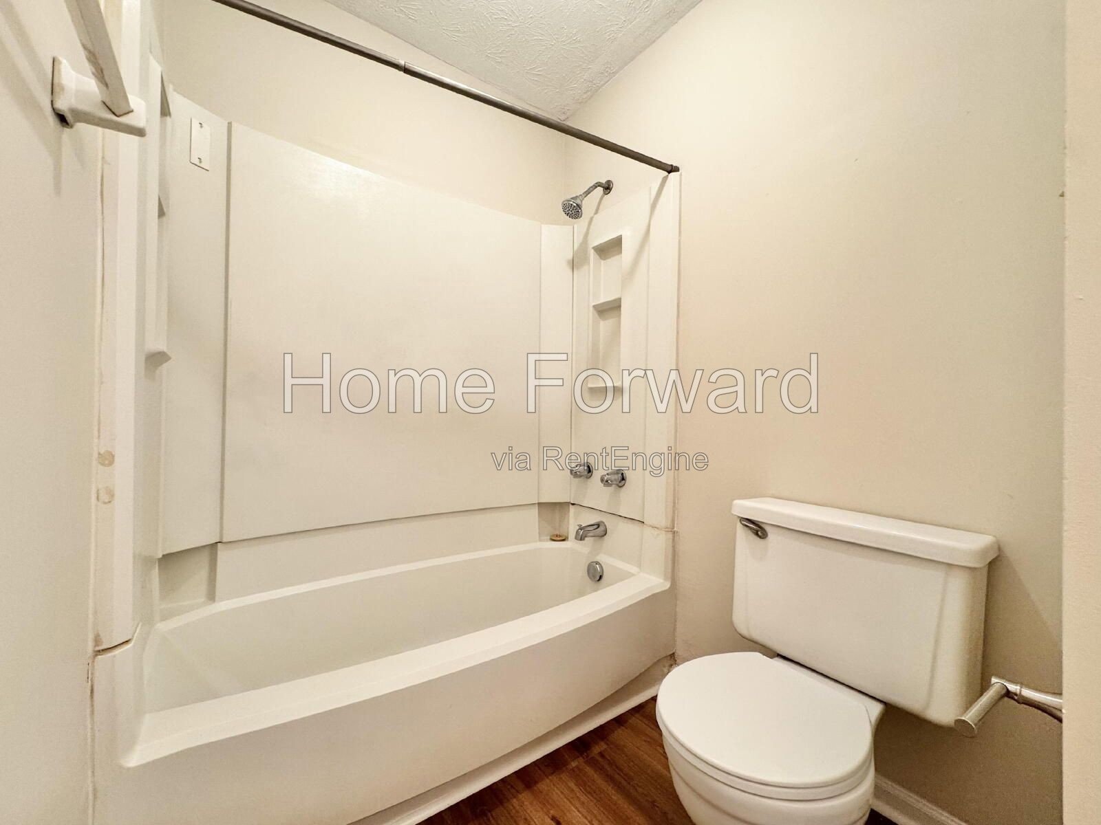 Updated Duplex Unit - New Flooring Throughout! property image