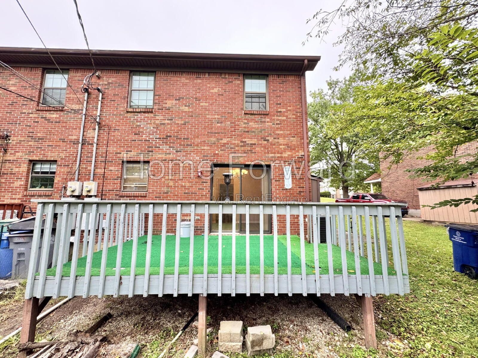 Updated Duplex Unit - New Flooring Throughout! property image
