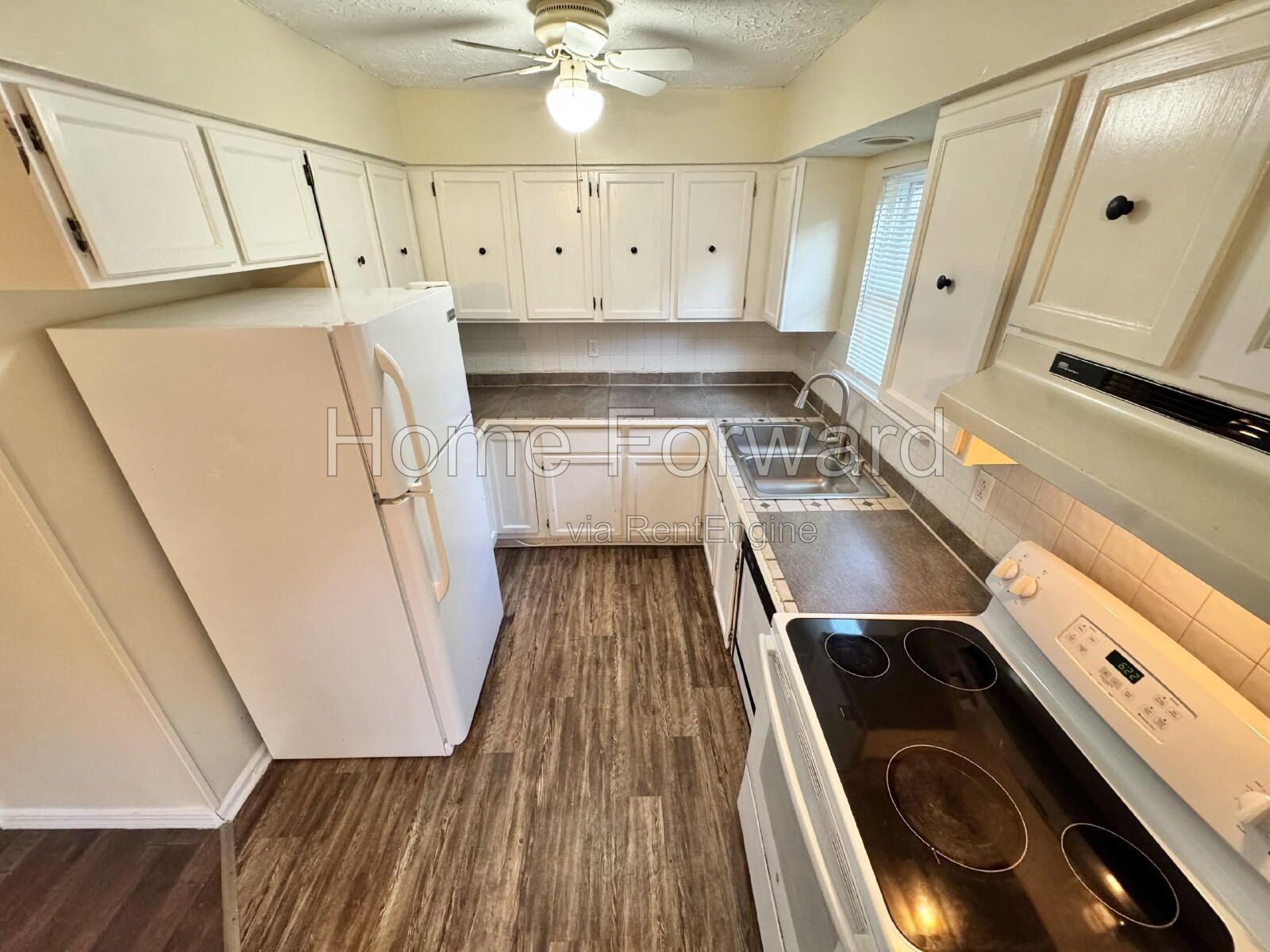 Nestled in the heart of Lexington, just a short distance from campus and the best local spots. property image