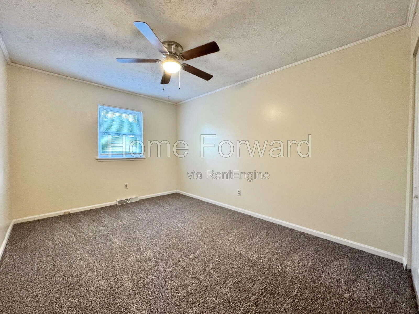 Nestled in the heart of Lexington, just a short distance from campus and the best local spots. property image