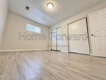 2045 Cambridge Dr property image