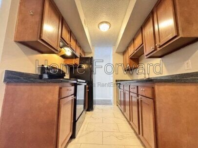 2045 Cambridge Dr property image