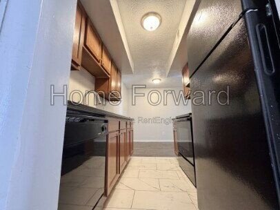 2045 Cambridge Dr property image