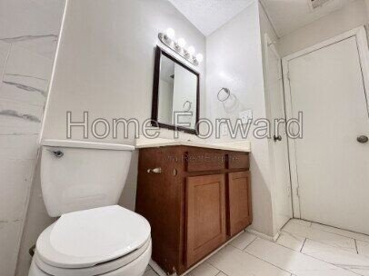 2045 Cambridge Dr property image