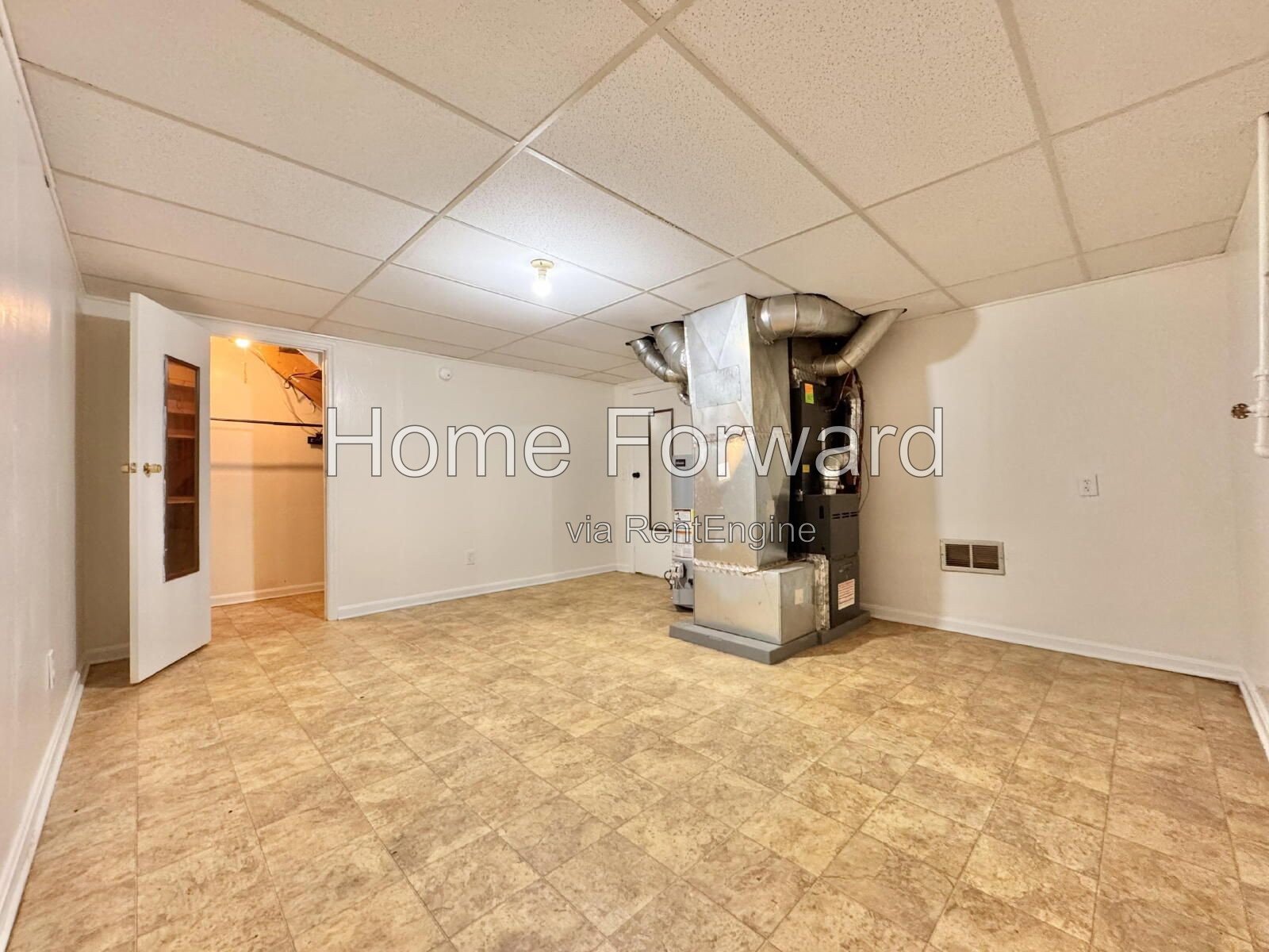 4 bed Home in Richmond KY - Spacious 1800 Sq Ft with 2 Full Baths at 107 North Robbins Court! property image