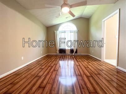 Large Living Room with Vaulted Ceiling- Ranch Home Off Liberty Near Hamburg! property image