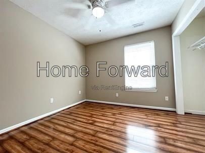 Large Living Room with Vaulted Ceiling- Ranch Home Off Liberty Near Hamburg! property image