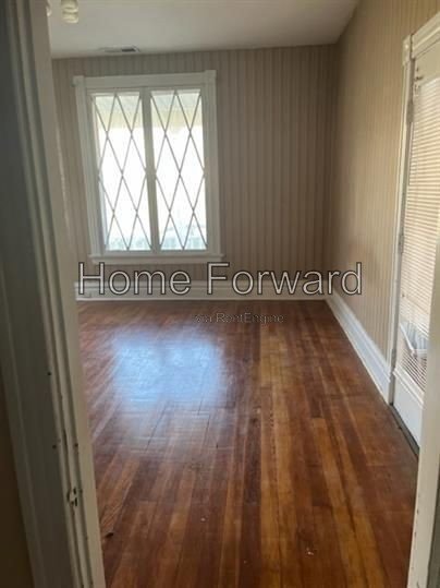 Spacious 2 Bedroom in Downtown Paris! property image