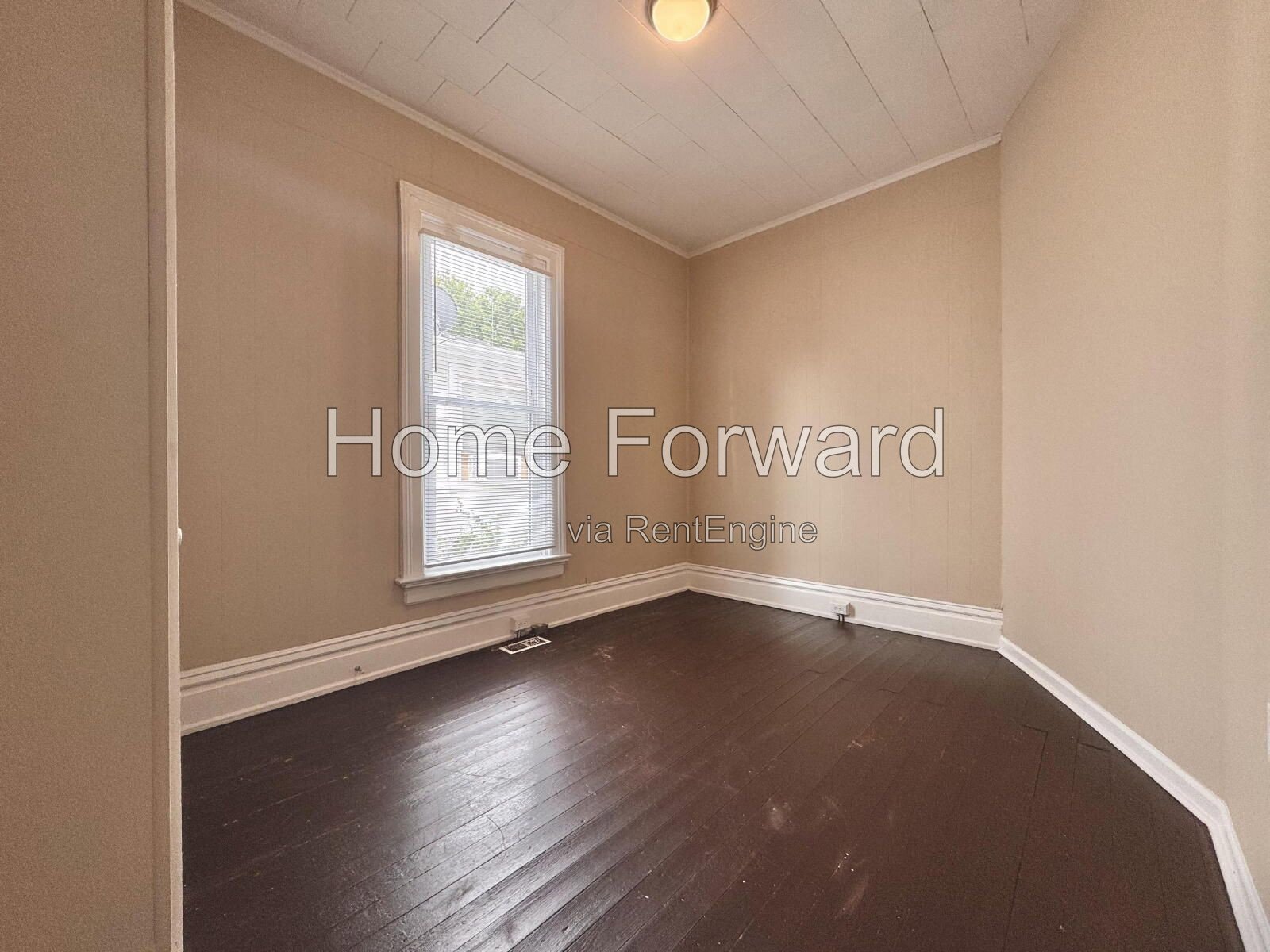 Duplex in Historic Downtown Paris, KY property image