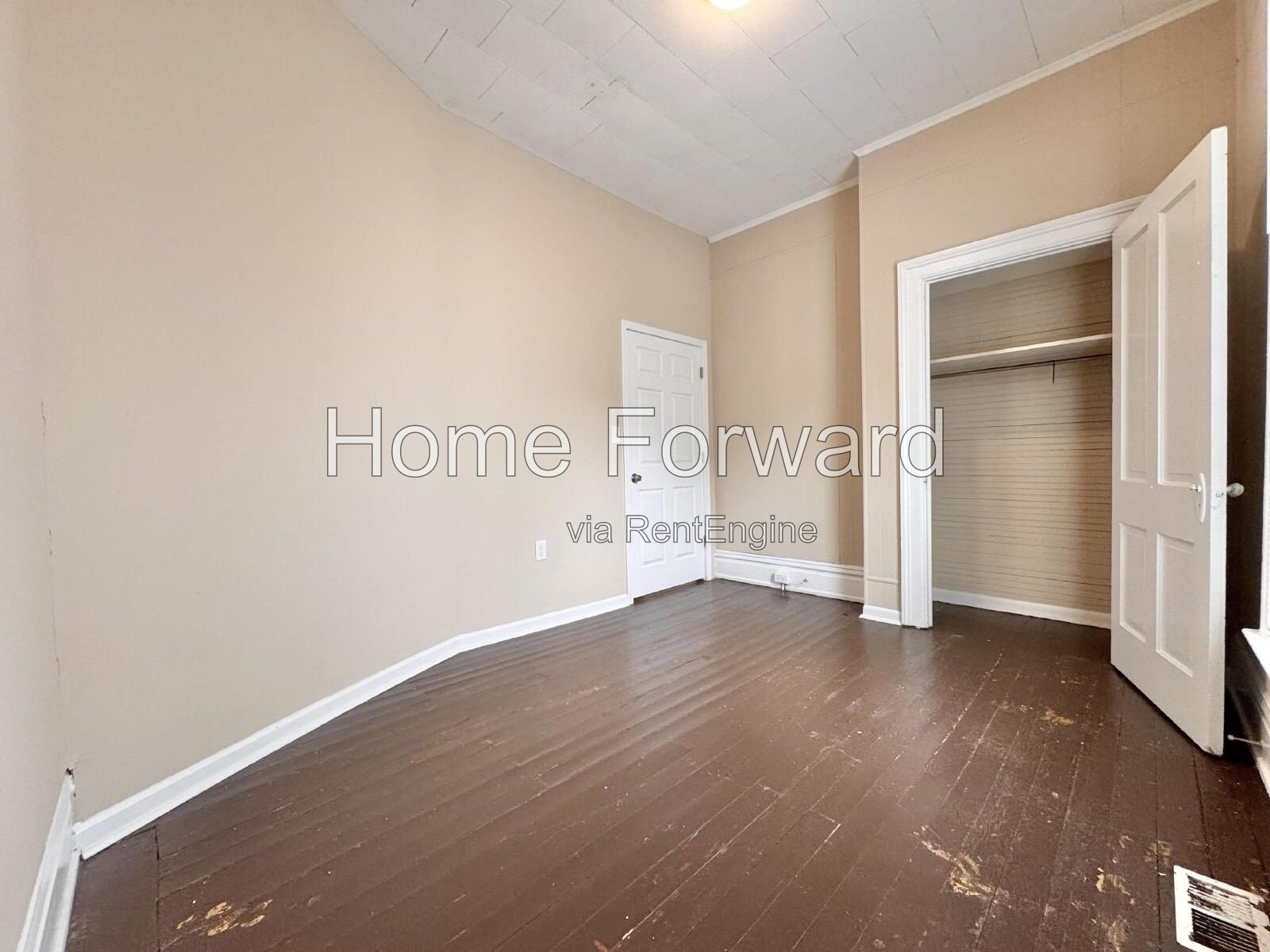 Duplex in Historic Downtown Paris, KY property image