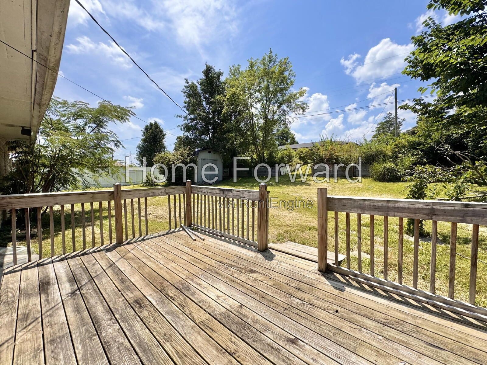 Sizable 3BR Home with Huge Bonus Den – Great Location in Richmond! property image