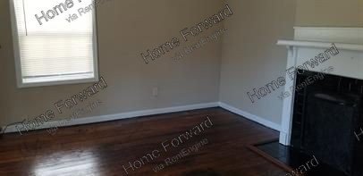 Spacious 3 bedroom with Downtown Character and Location! property image