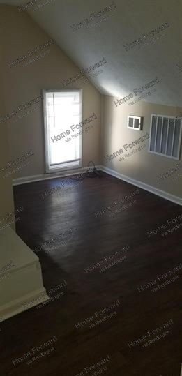 Spacious 3 bedroom with Downtown Character and Location! property image