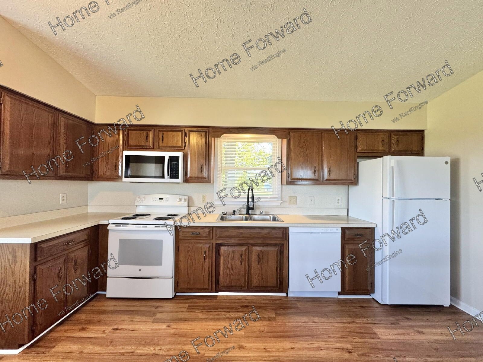 Brick Ranch on Basement on Close to 5 acres! property image
