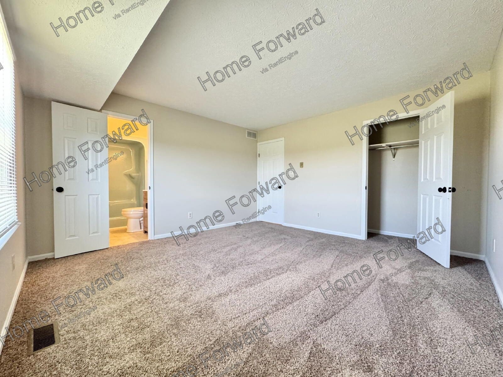 Brick Ranch on Basement on Close to 5 acres! property image