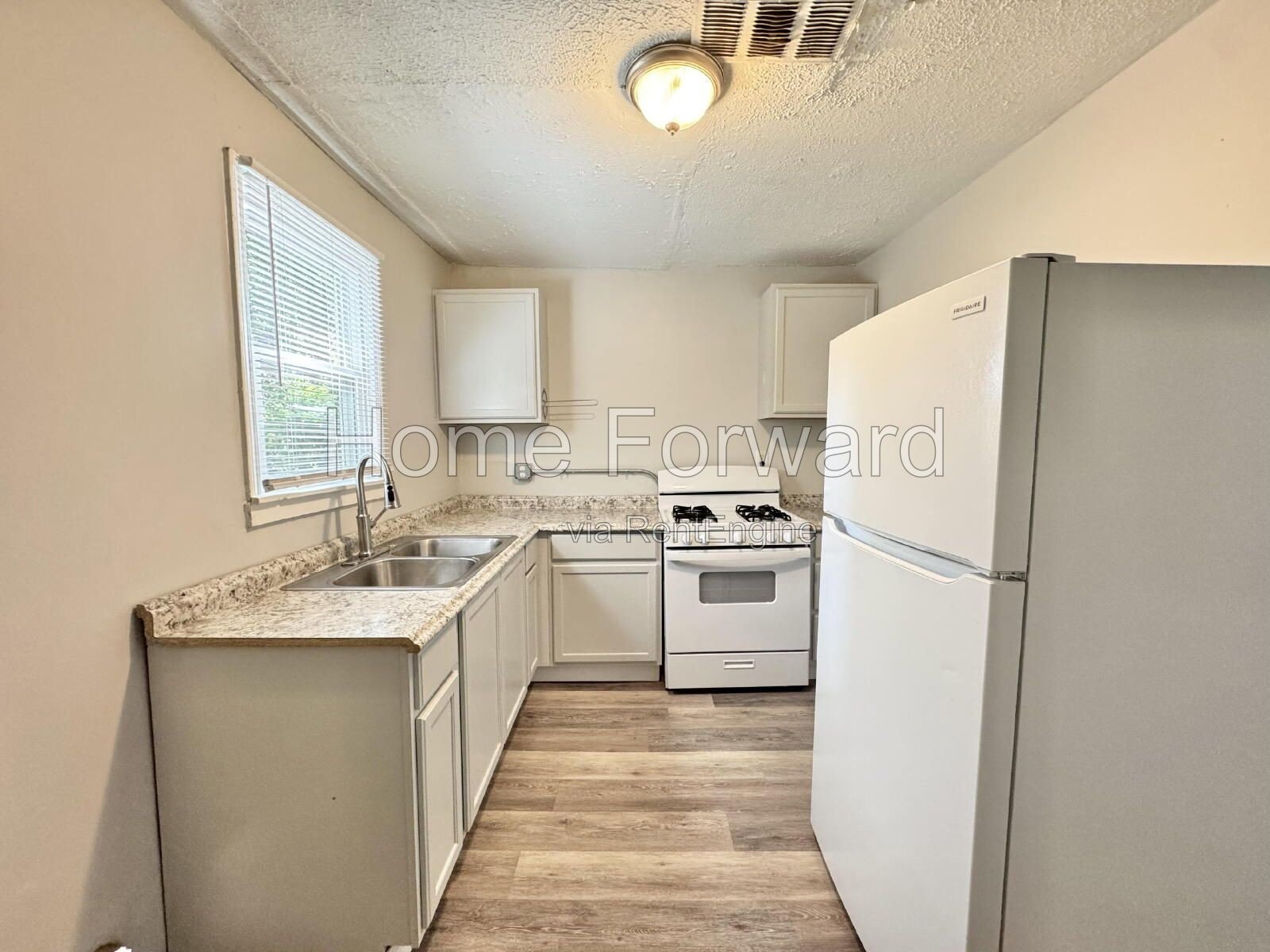 One Level Cozy Living! property image