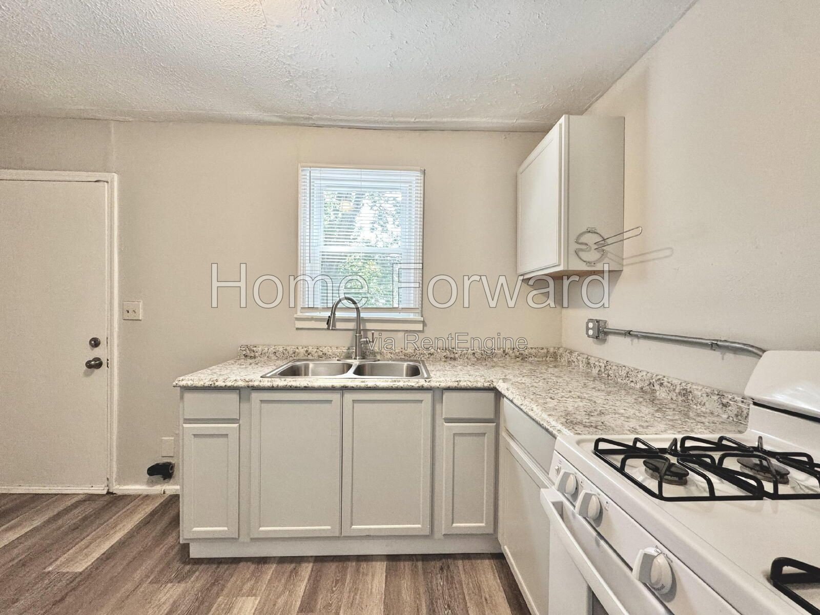 One Level Cozy Living! property image