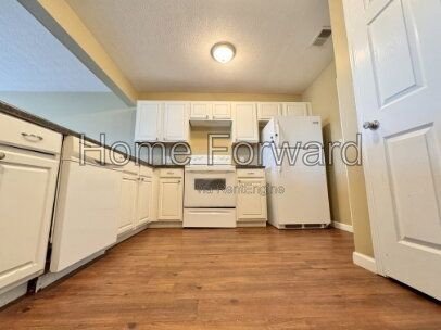 3-Bedroom with 2.5 Baths in Coveted Nicholasville Location – 216 Bass Pond Glen! property image